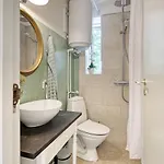 6 Person In Melby-by Traum Melby