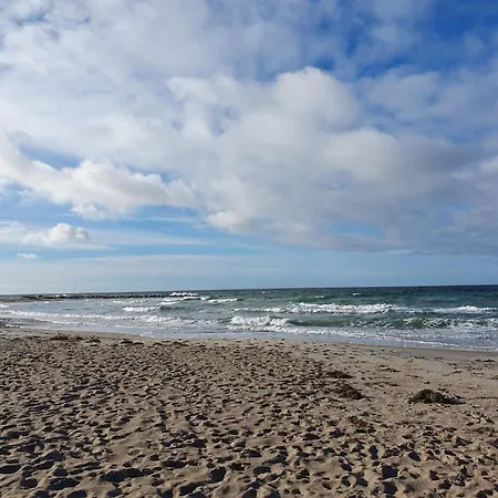 6 Person In Melby-by Traum Melby