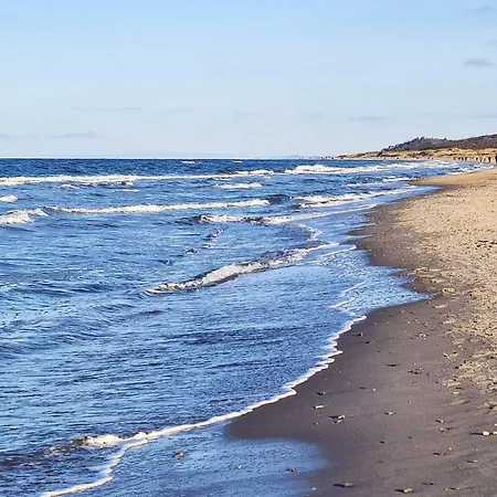 6 Person In Melby-by Traum * Melby